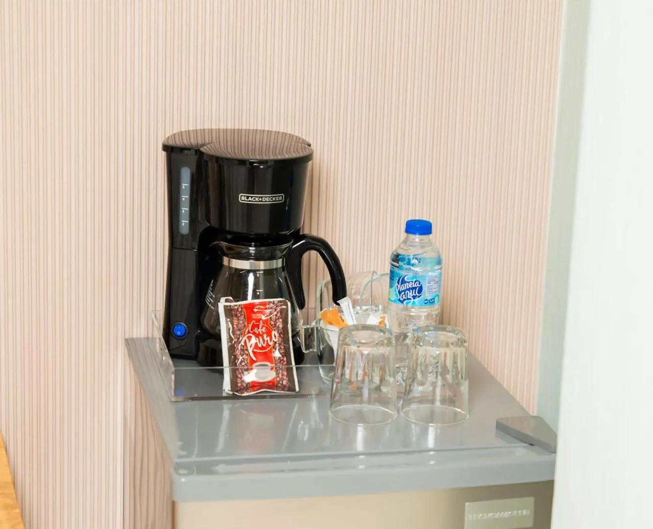 Hotel Stay Here Suites Santo Domingo