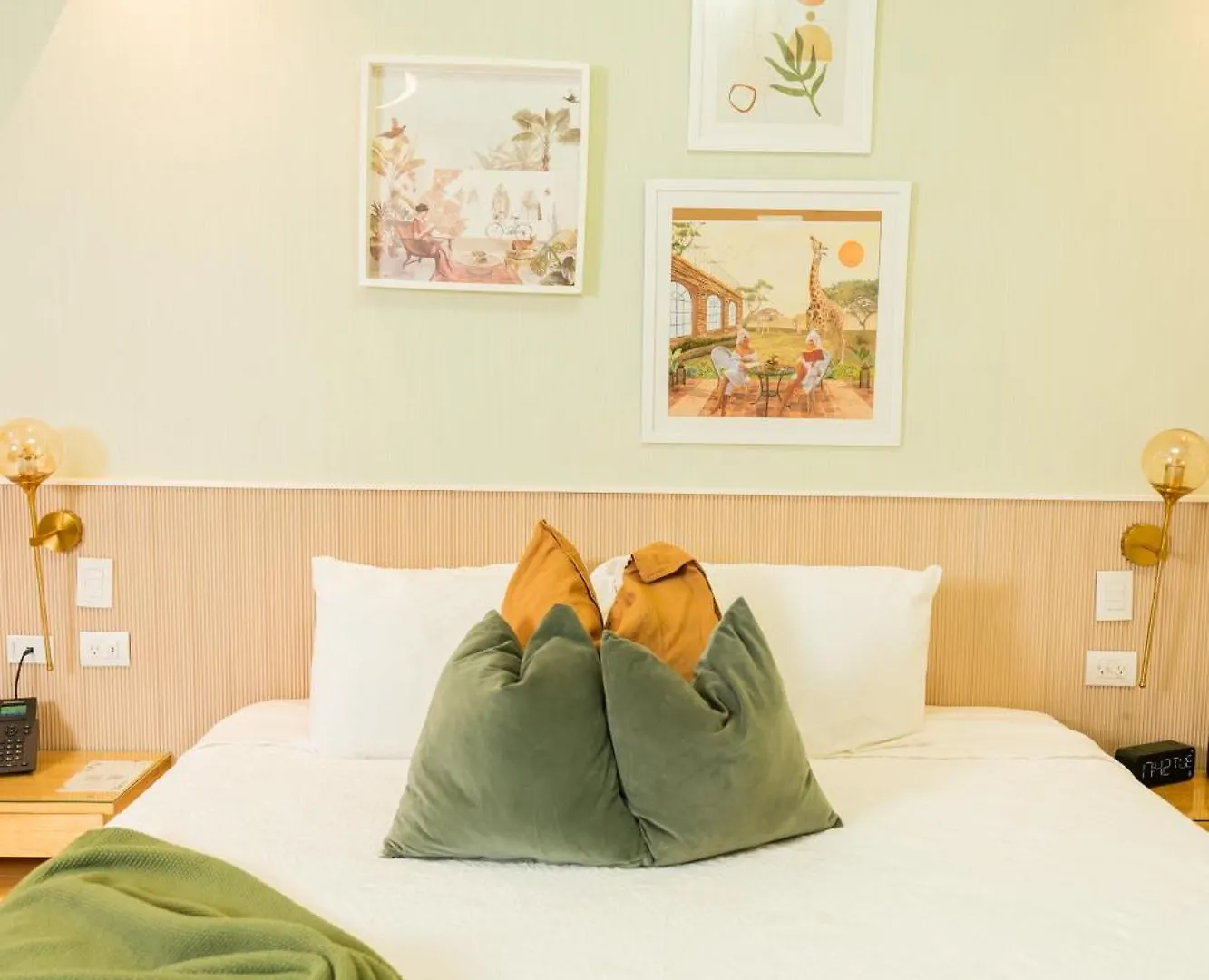 Hotel Stay Here Suites Санто-Доминго