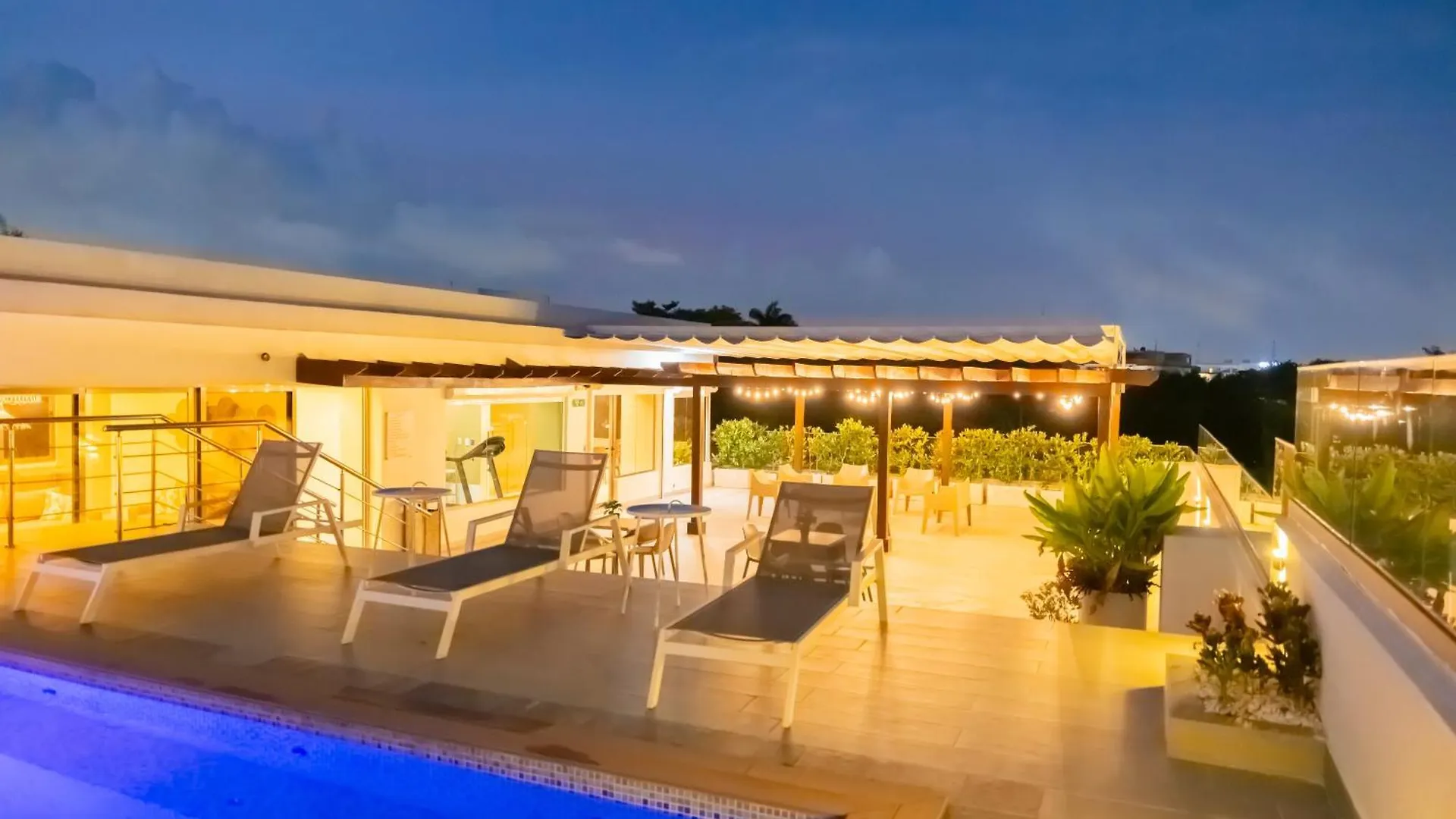Hotel Stay Here Suites Санто-Доминго 3*,  Доминиканская Республика